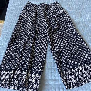 Wide leg Rayon / Polyester ankle or above pant with pockets